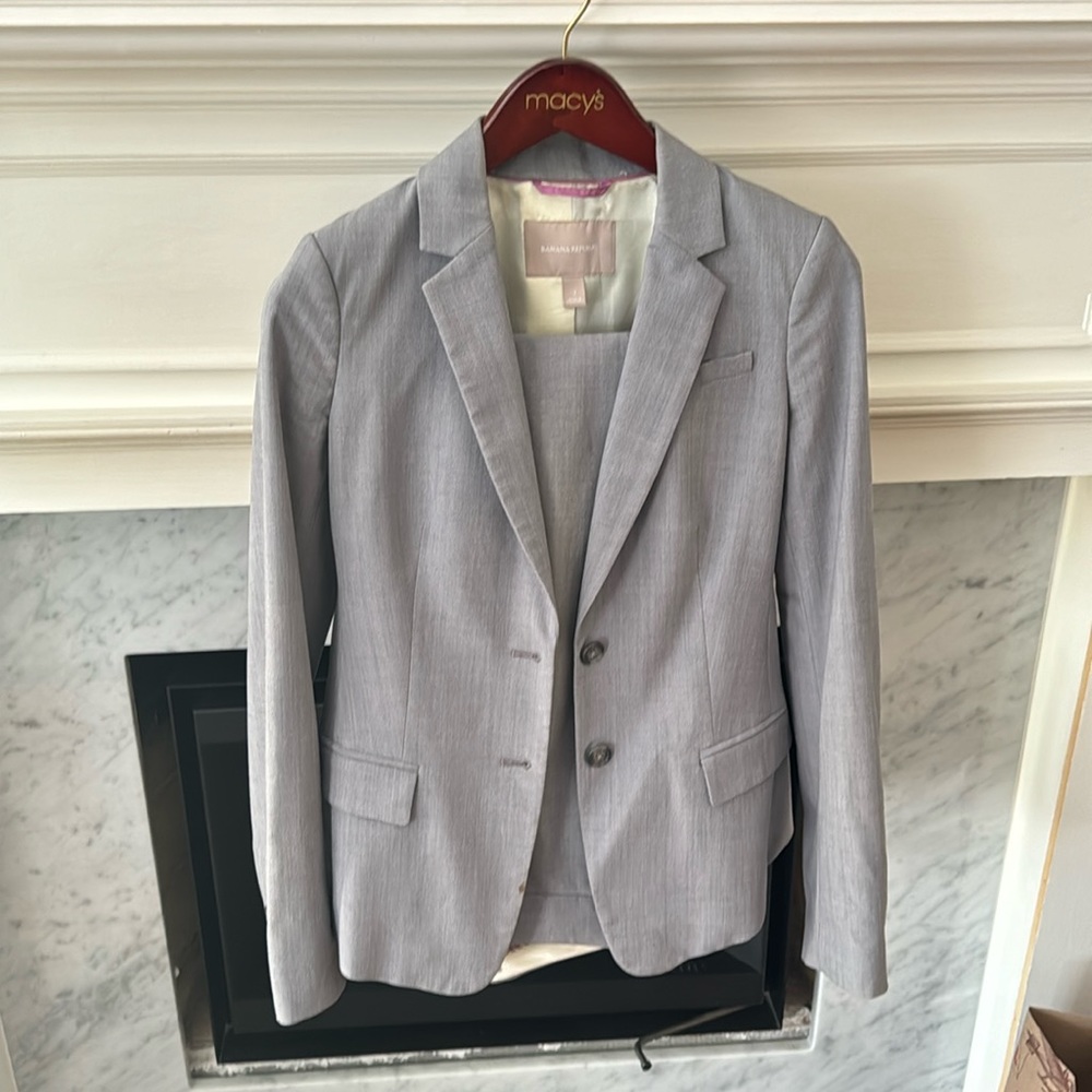 Banana Republic Suit